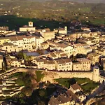 Perla Spello